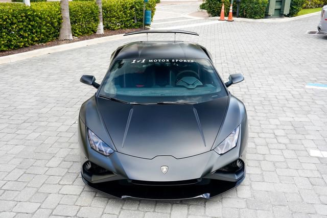 Used 2022 Lamborghini Huracan EVO image 5