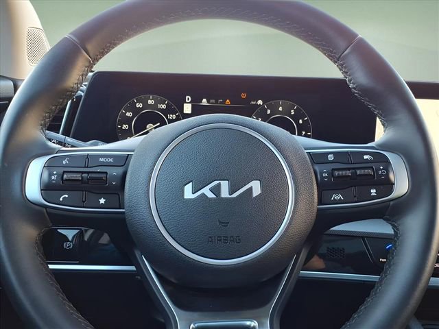 Used 2025 Kia Sportage SX image 30
