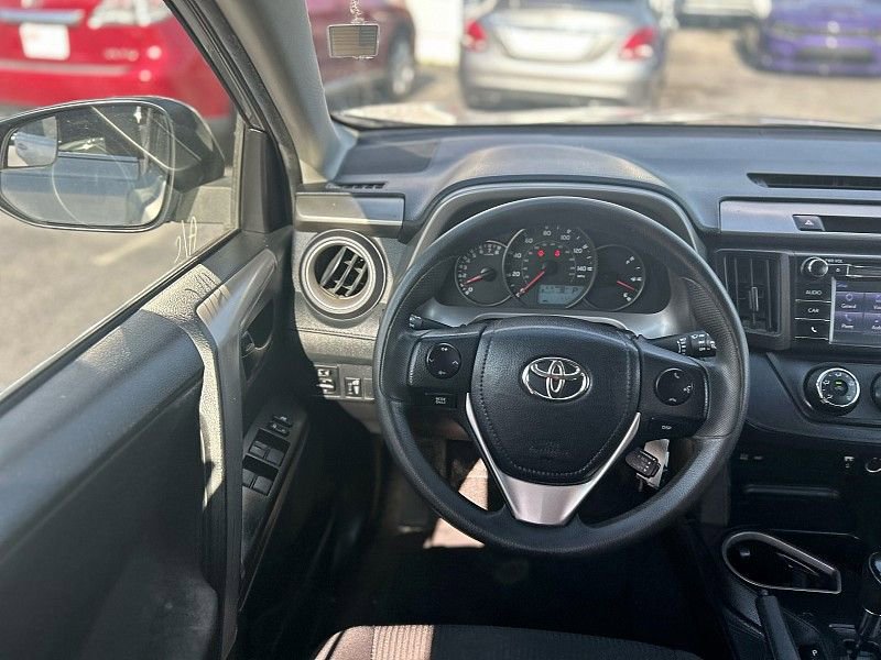 Used 2016 Toyota RAV4 LE image 13