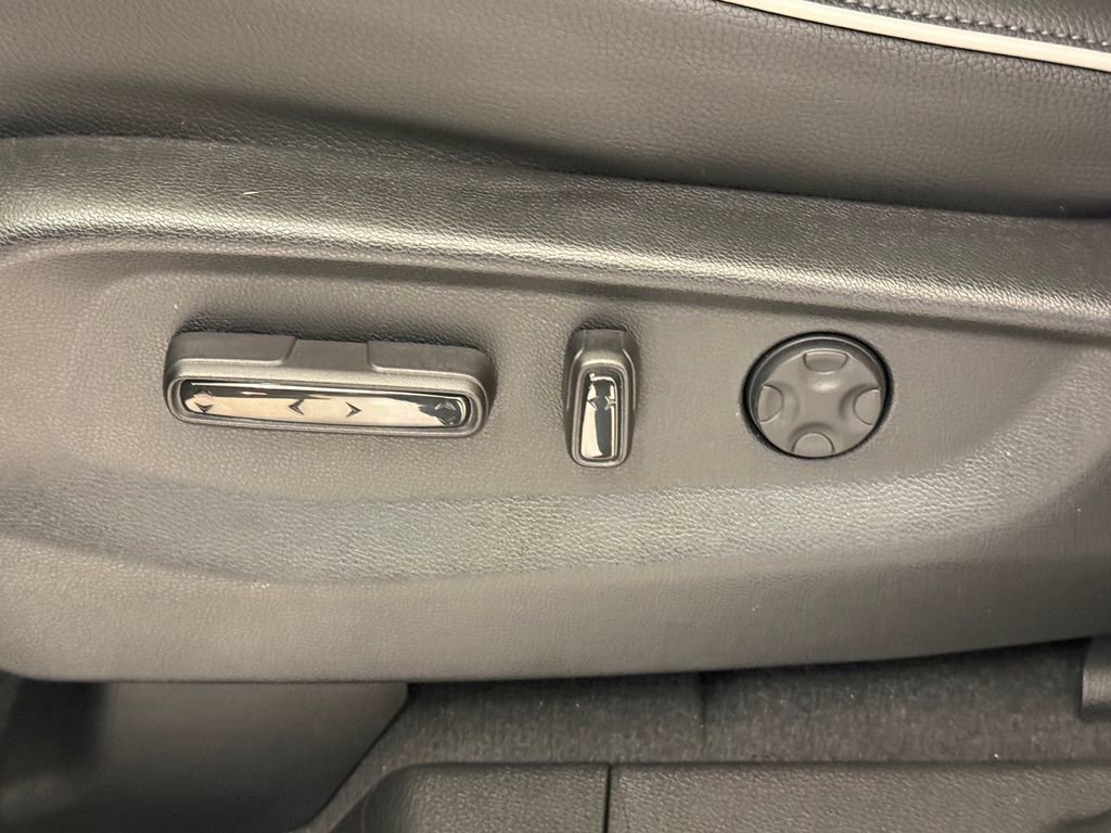 New 2026 Honda Odyssey Touring image 25