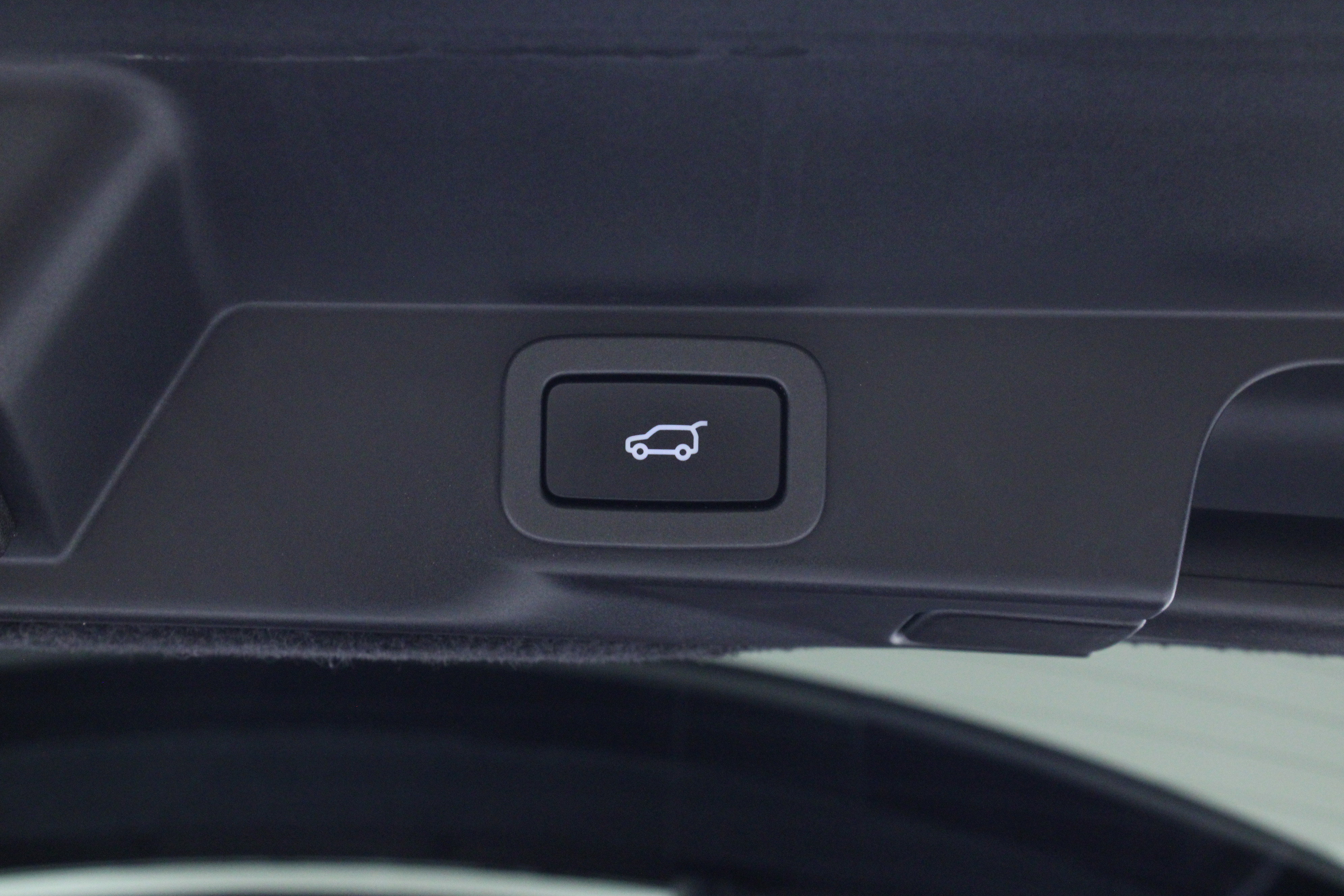 Used 2018 Land Rover Range Rover Sport HSE Dynamic image 11
