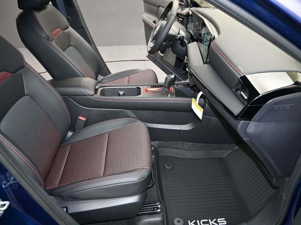 New 2026 Nissan Kicks SR FWD image 26