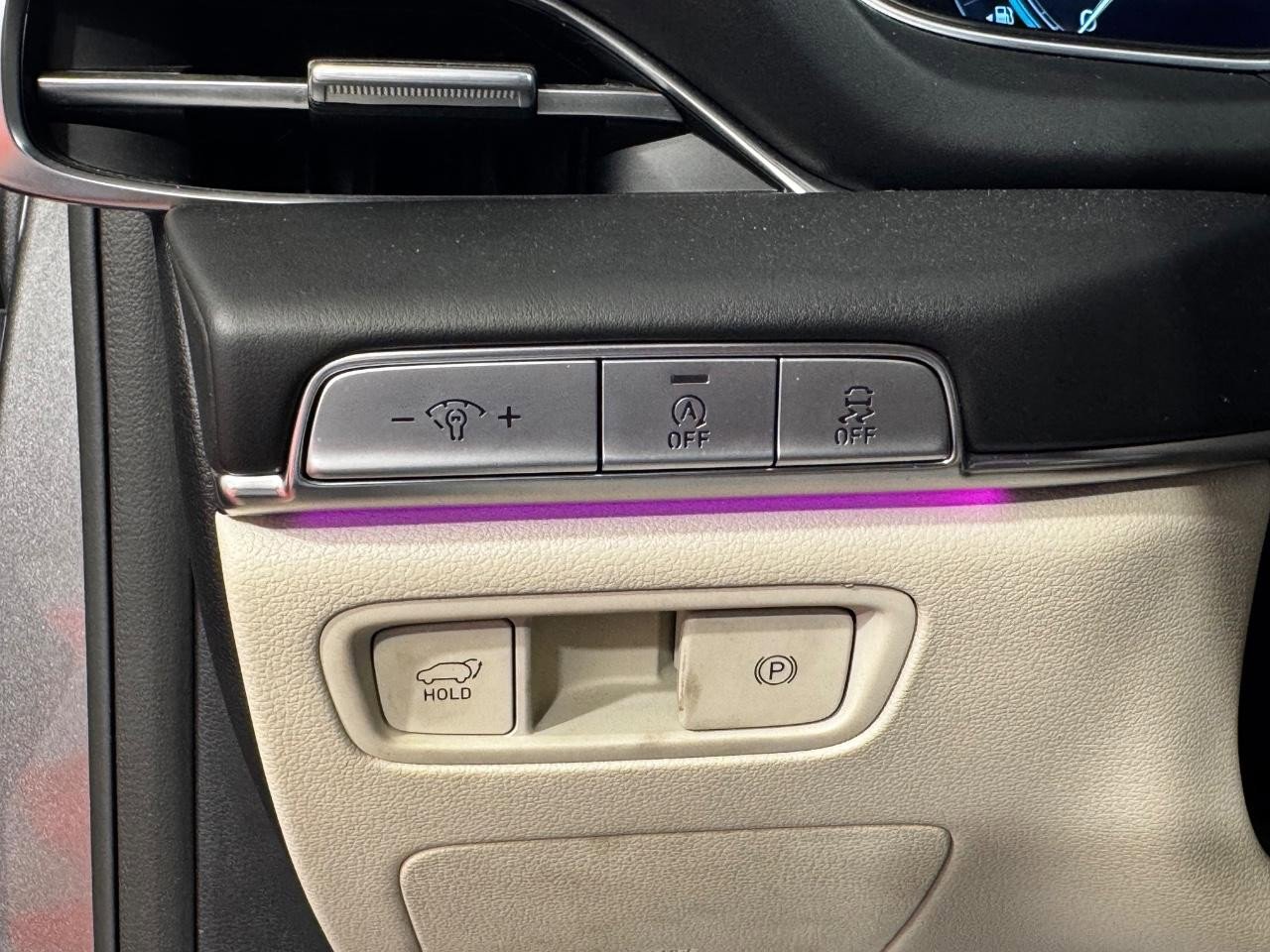 Used 2022 Genesis GV80 2.5T w/ Prestige Package 04 image 18