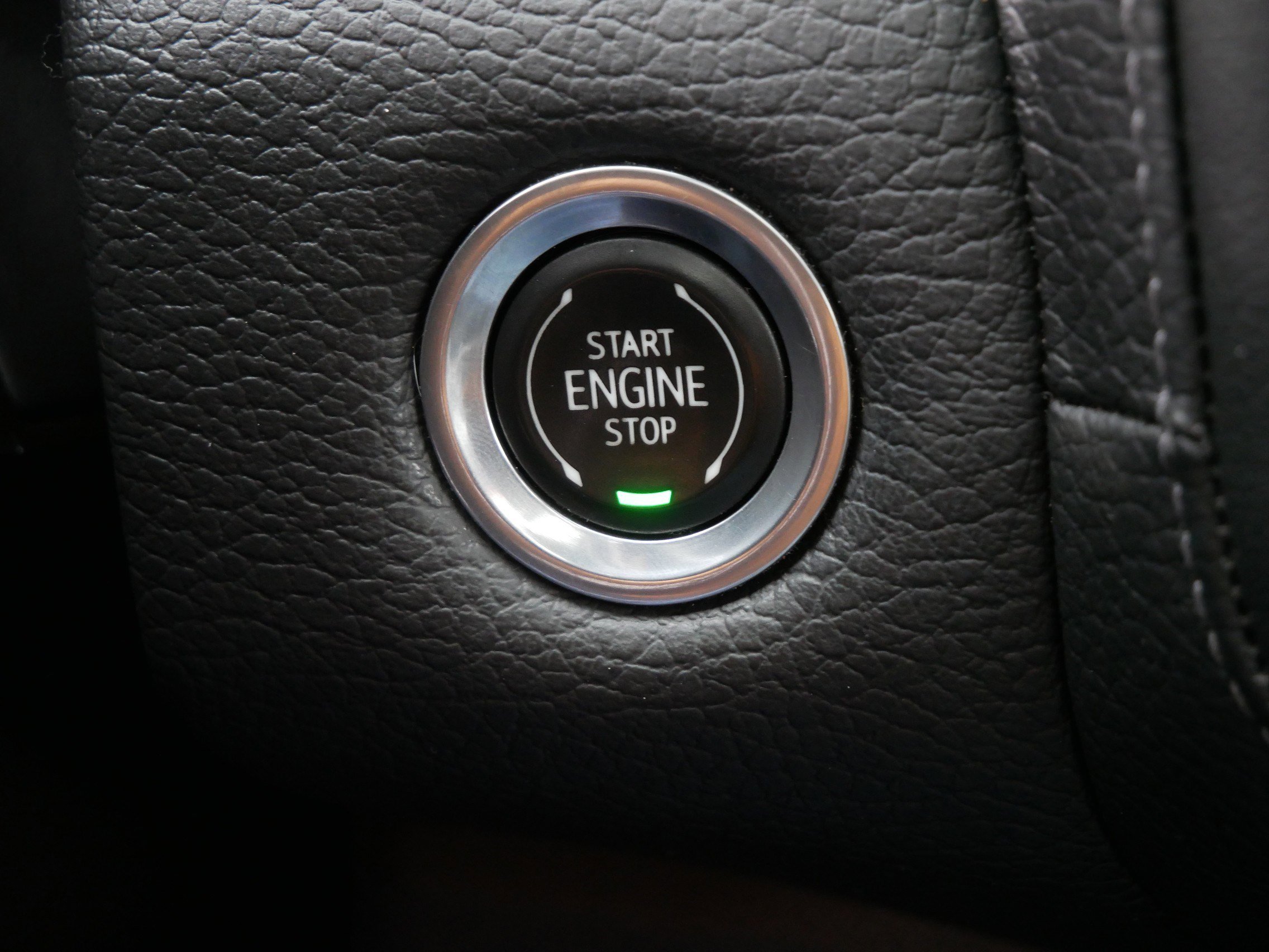 Used 2021 GMC Yukon Denali w/ Denali Premium Package image 30