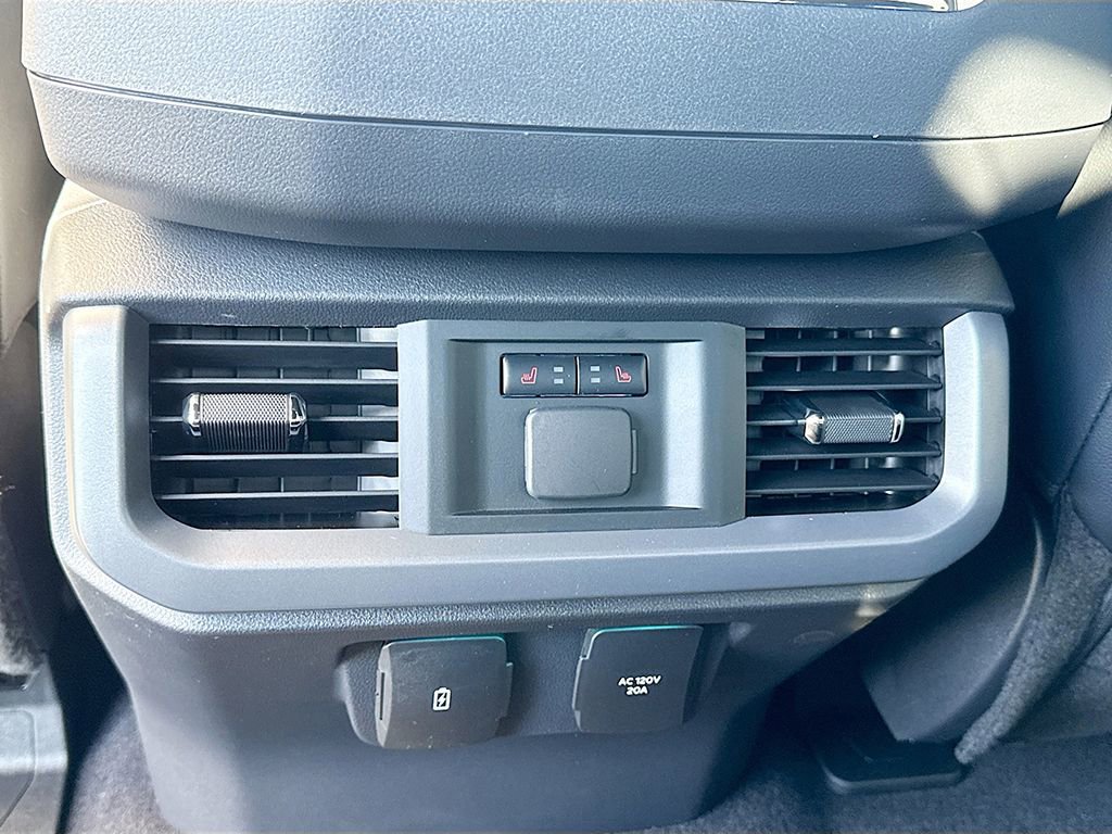 New 2025 Ford F150 Lariat w/ Equipment Group 502A High image 41