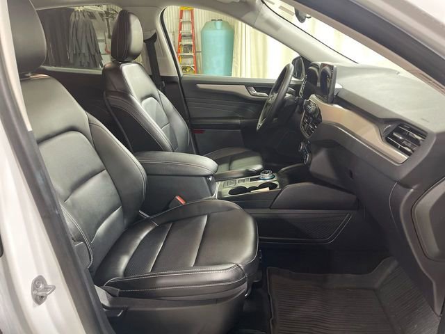 Used 2022 Ford Escape SEL image 23