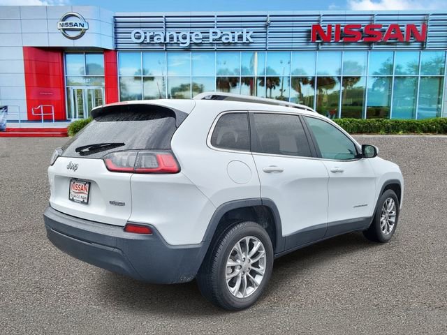 Used 2019 Jeep Cherokee Latitude Plus w/ Comfort/Convenience Group FWD image 4