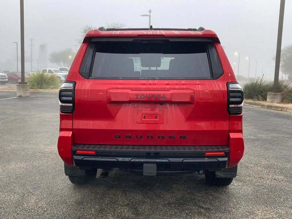 Used 2025 Toyota 4Runner TRD Sport Premium image 5