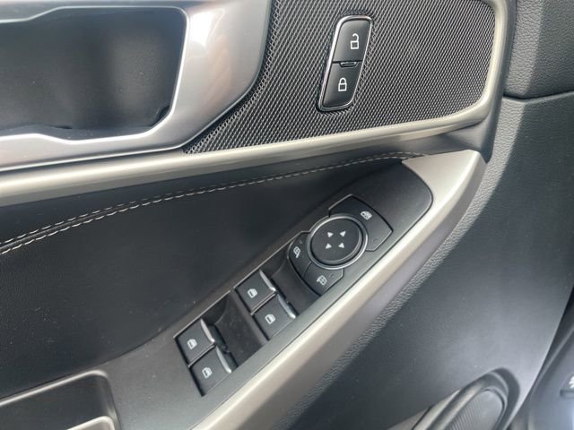 Used 2023 Ford Explorer XLT w/ Equipment Group 202A image 25