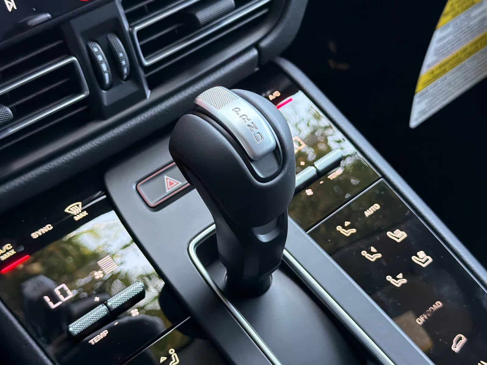 New 2026 Porsche Macan AWD/4WD image 24