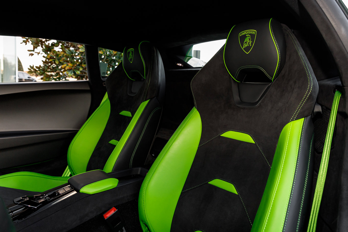 Used 2023 Lamborghini Huracan Tecnica image 34