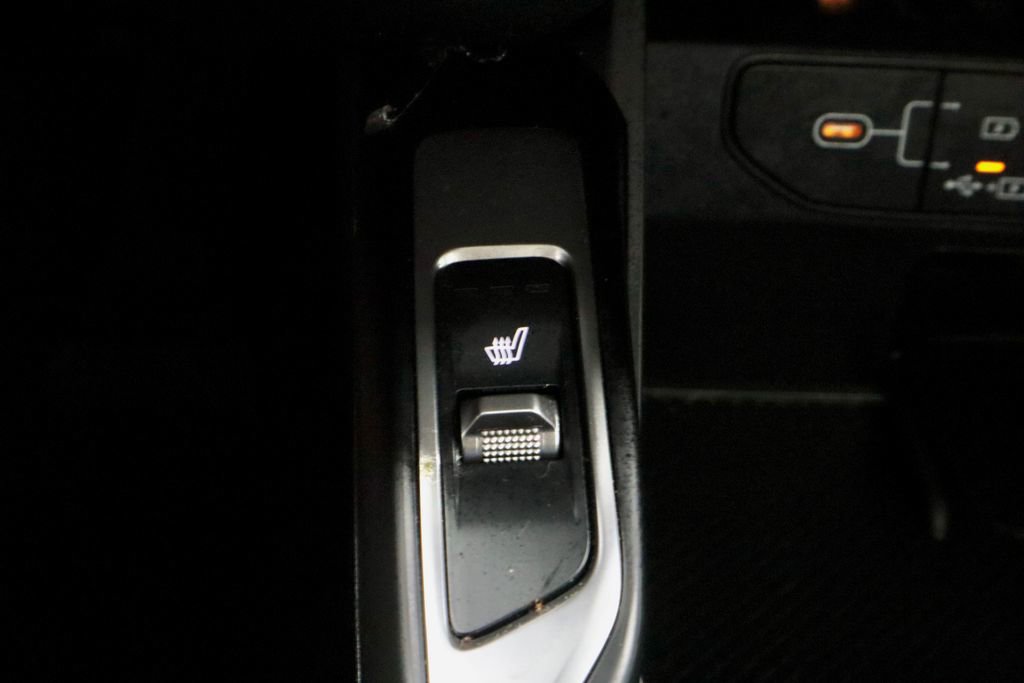 Used 2025 Kia Sorento S w/ Panoramic Sunroof Package image 5