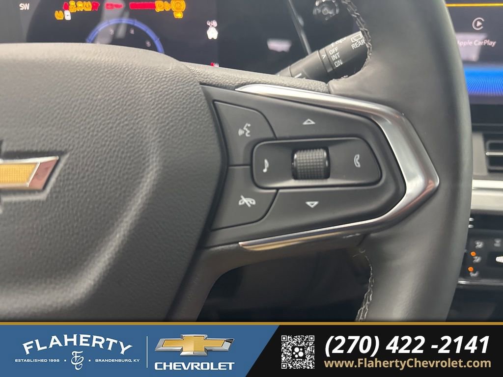 Used 2025 Chevrolet Trax LT w/ Driver Confidence Package image 21