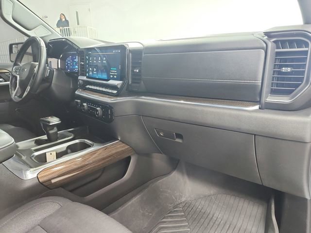 Used 2024 Chevrolet Silverado 1500 LT Trail Boss w/ Protection Package AWD/4WD image 38