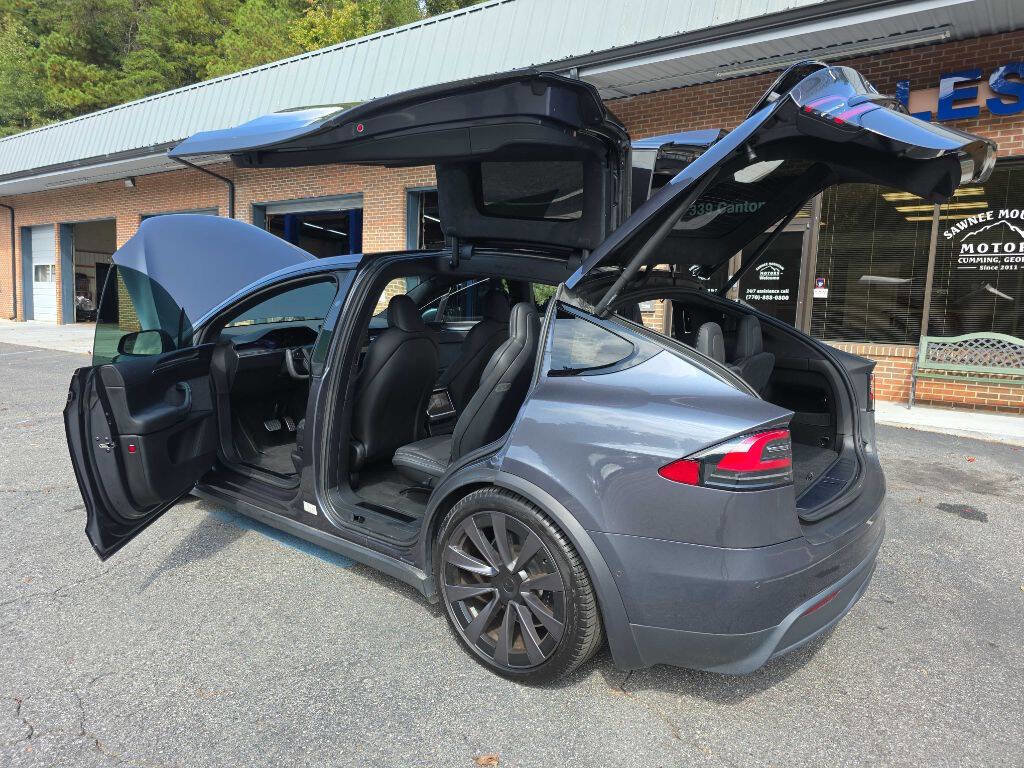 Used 2022 Tesla Model X Plaid image 10