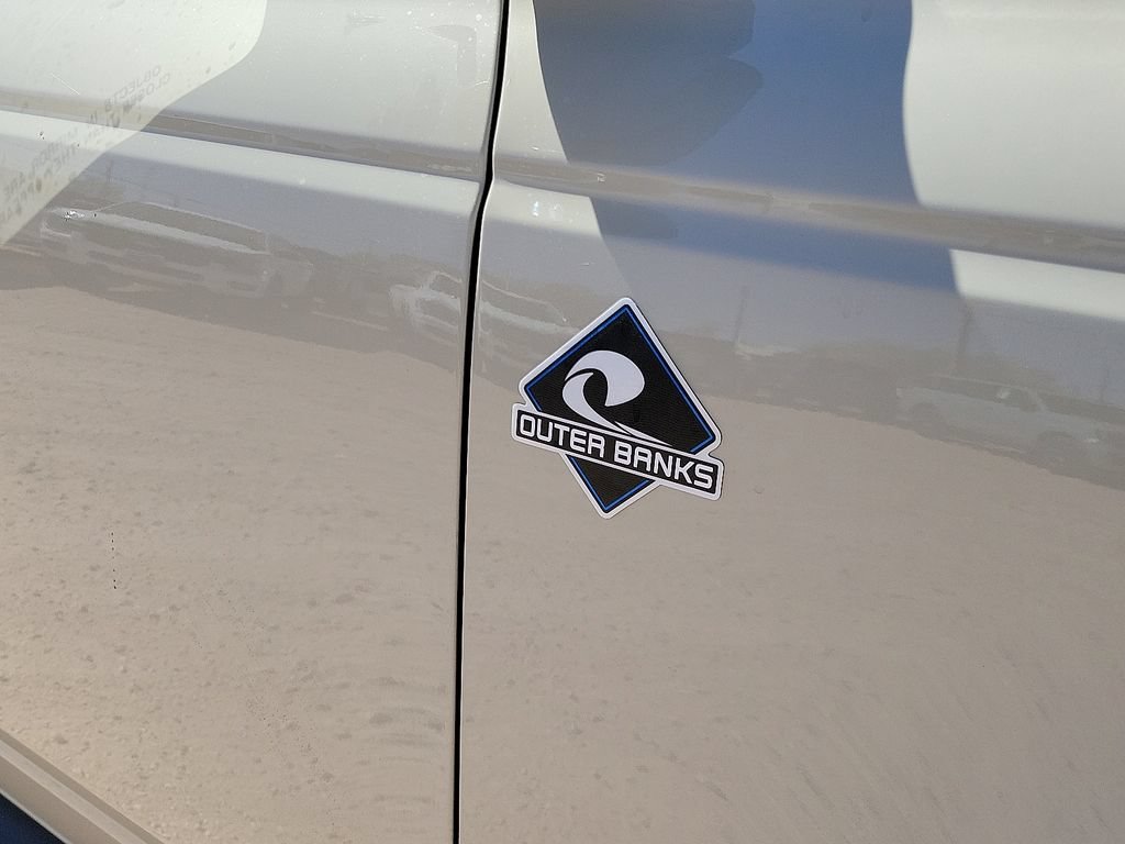 New 2026 Ford Bronco Outer Banks AWD/4WD image 13