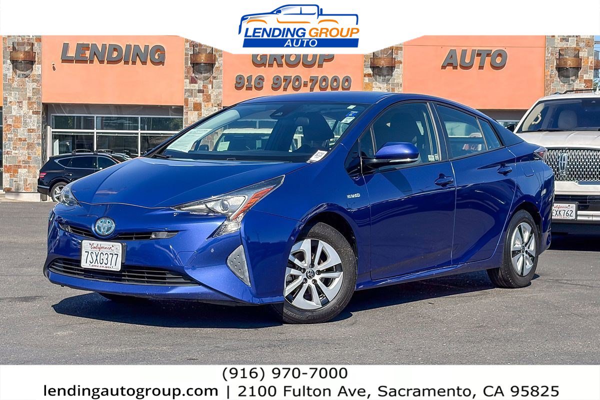 Used 2017 Toyota Prius Two w/ Prius Two Safety Plus Package FWD image 1