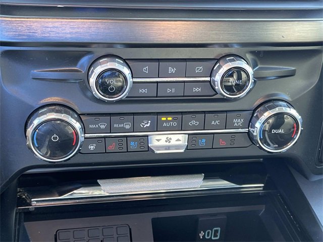 Used 2024 Ford F350 Lariat w/ Lariat Ultimate Package image 33