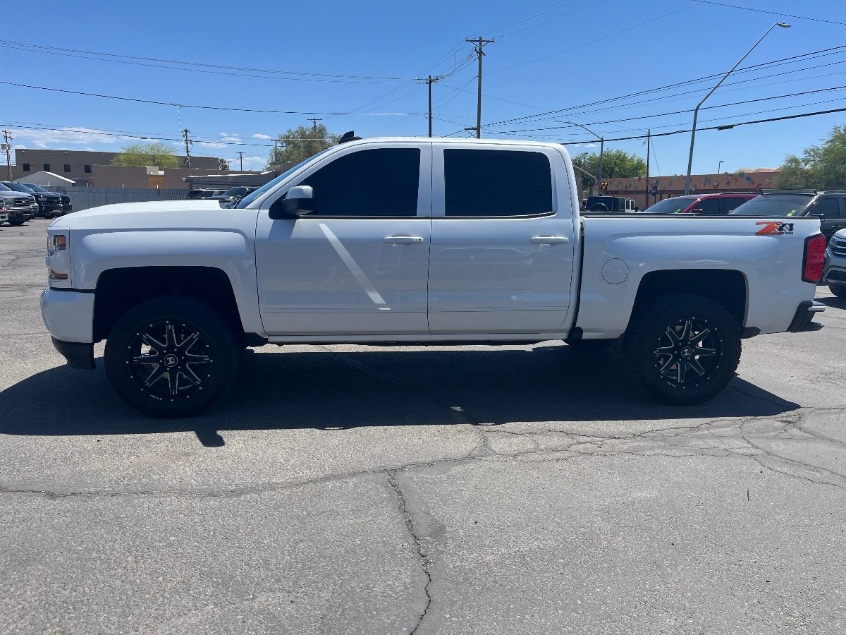 Used 2018 Chevrolet Silverado 1500 LT w/ All Star Edition AWD/4WD image 9