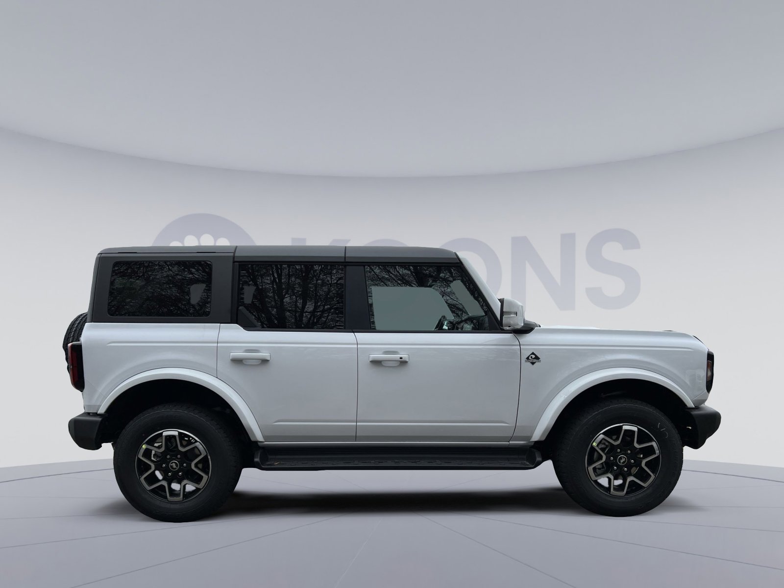 New 2025 Ford Bronco Outer Banks image 8