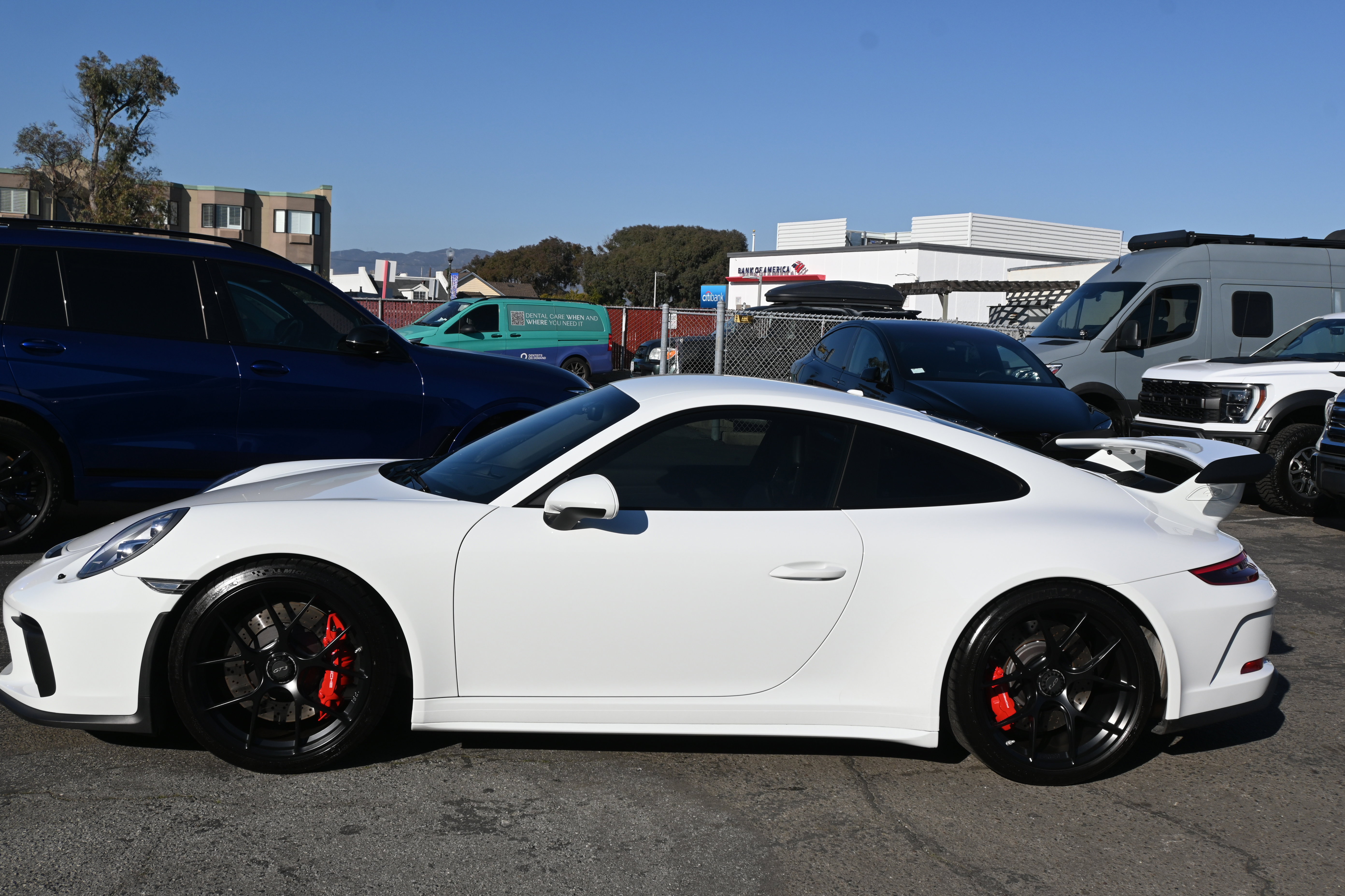 Used 2018 Porsche 911 GT3 image 3