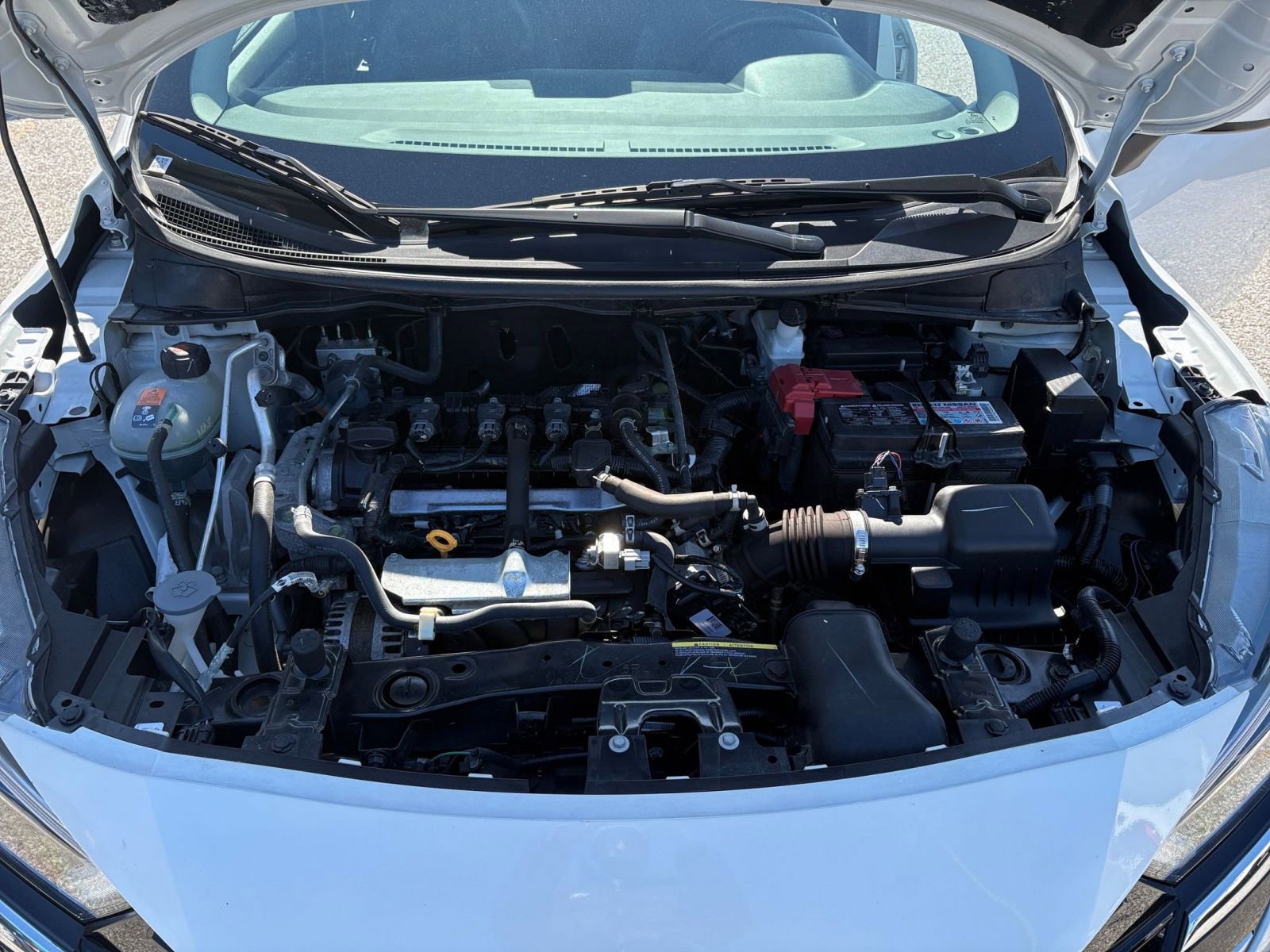 Used 2025 Nissan Versa SV image 30