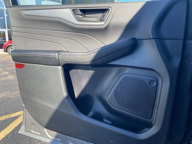 Used 2025 Ford Escape Active image 17