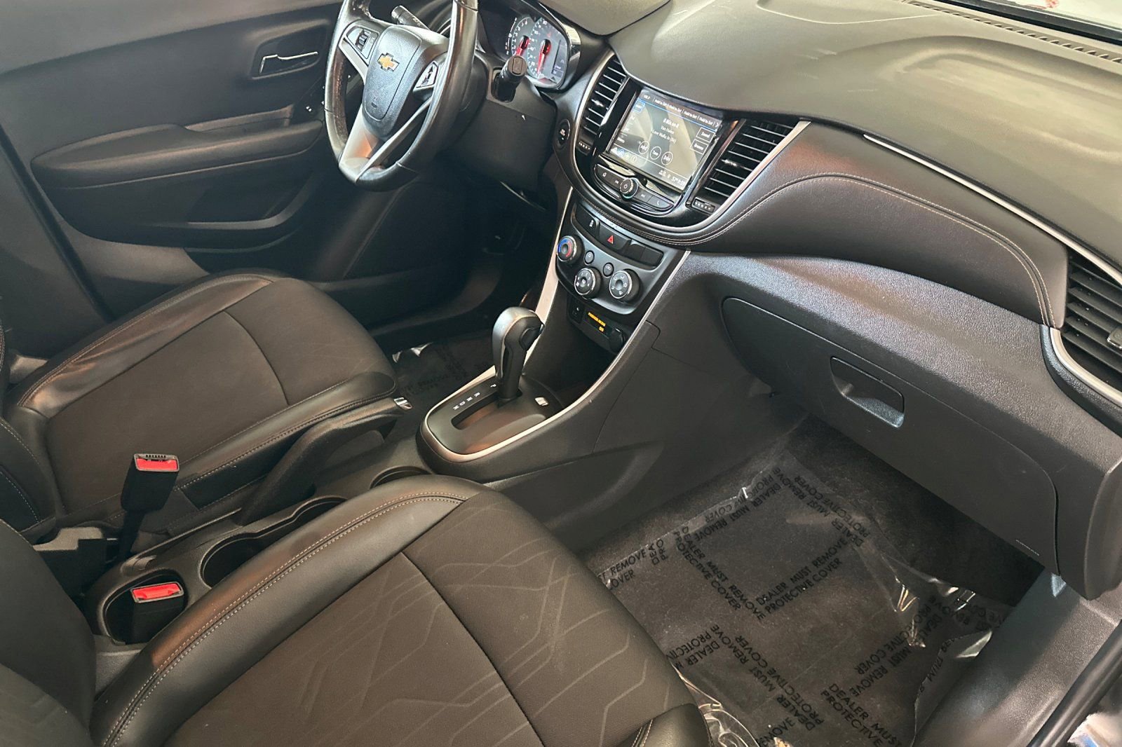 Used 2019 Chevrolet Trax LT w/ LT Convenience Package image 18