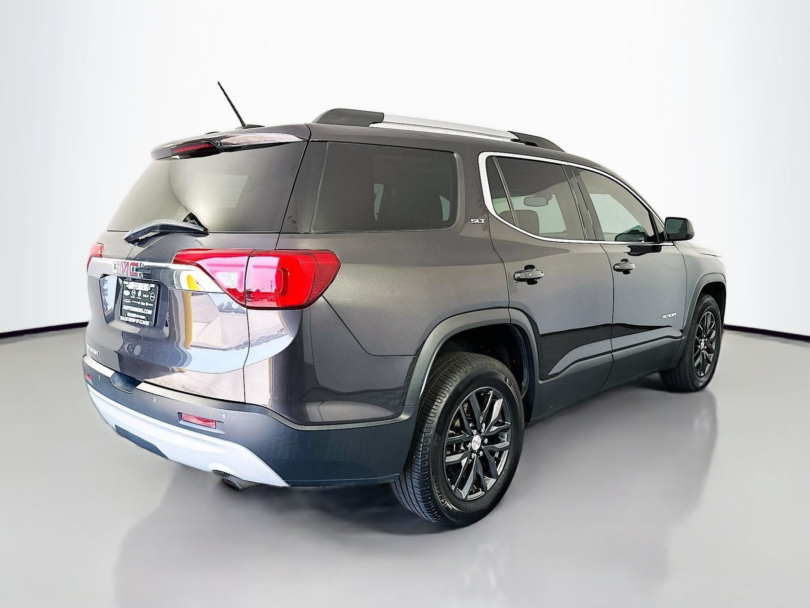 Used 2019 GMC Acadia SLT FWD image 7