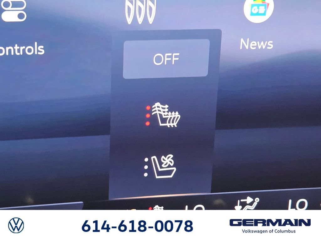 Used 2025 Buick Envision Avenir AWD/4WD image 34