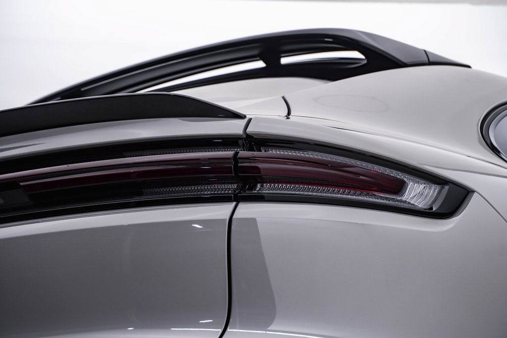 New 2025 Porsche Cayenne Turbo AWD/4WD image 13