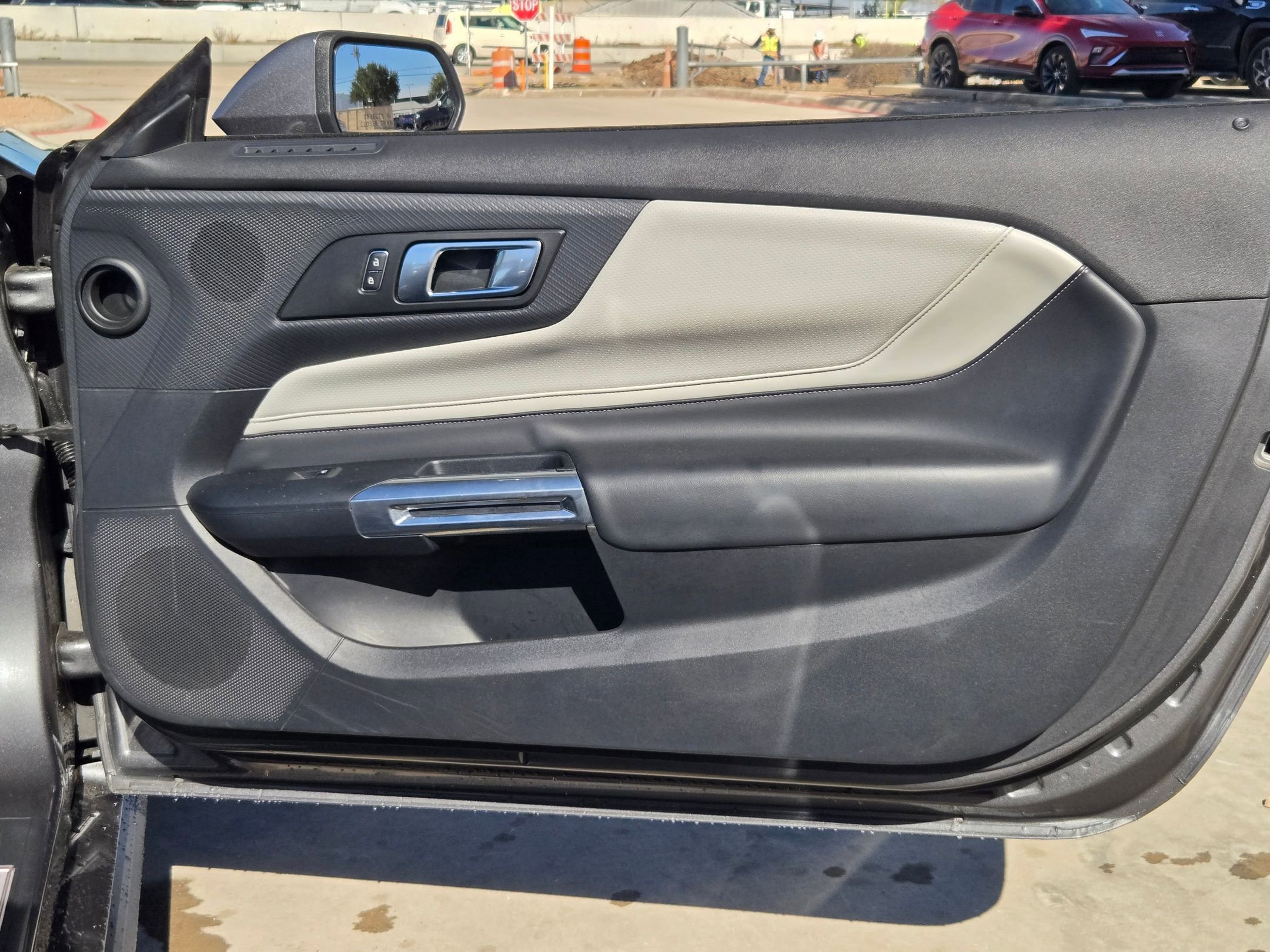 Used 2024 Ford Mustang GT Premium image 32