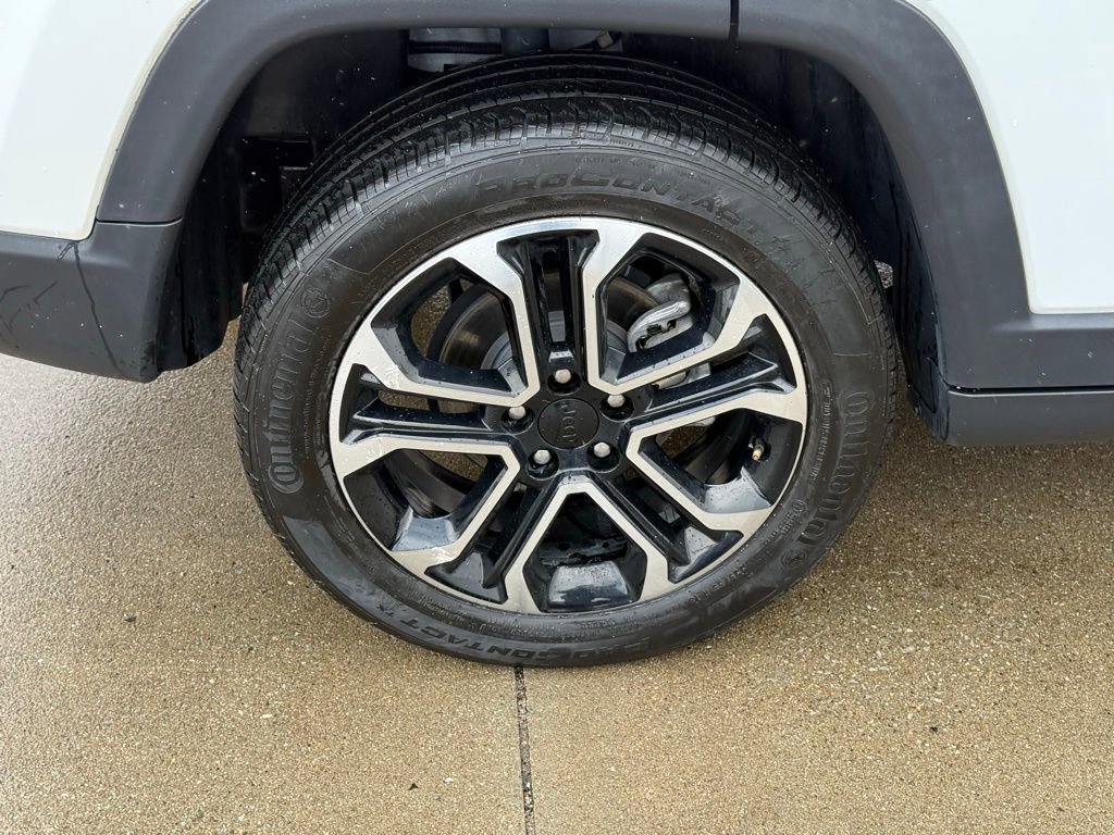 Used 2023 Jeep Compass Limited image 10