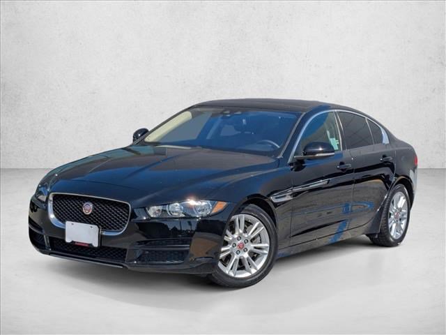 Used 2018 Jaguar XE Premium RWD image 1