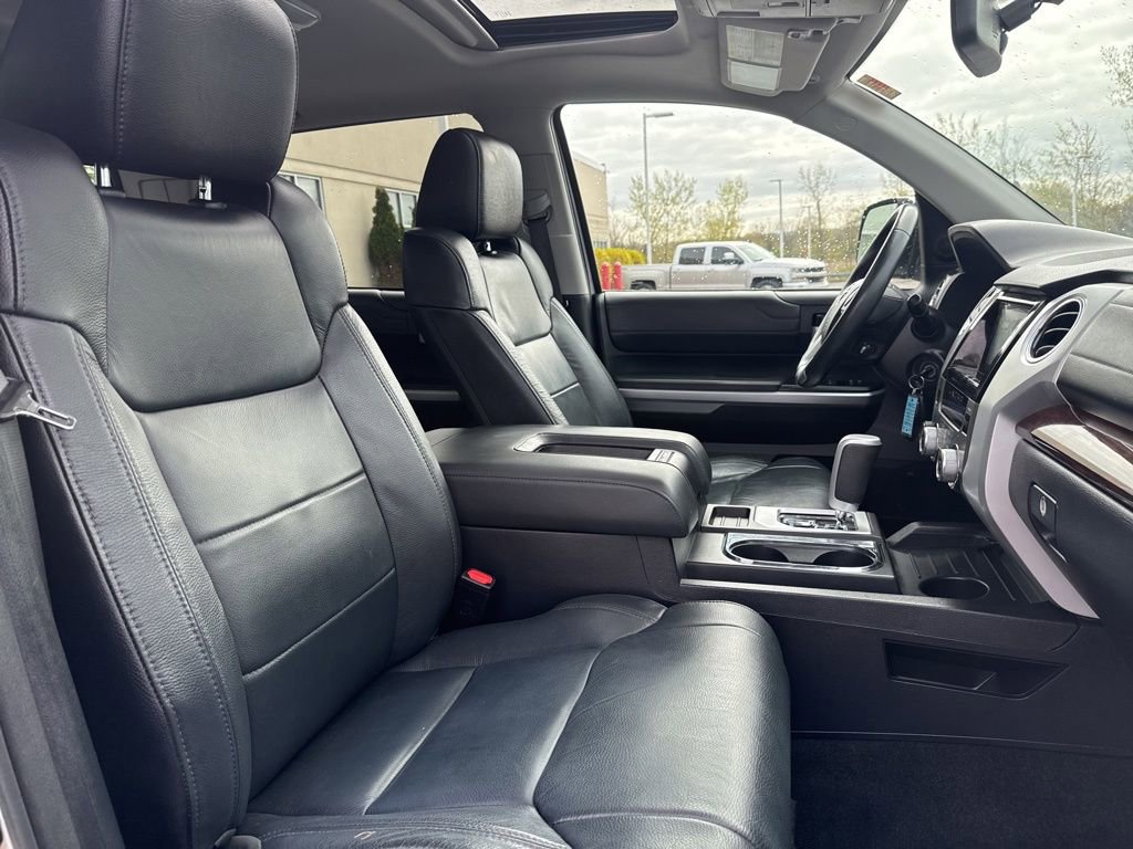 Used 2017 Toyota Tundra Limited w/ Limited Premium Package AWD/4WD image 30