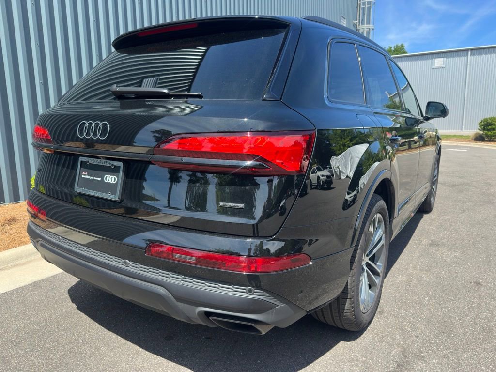 Used 2026 Audi Q7 3.0T Premium w/ Convenience Plus Package AWD/4WD image 4