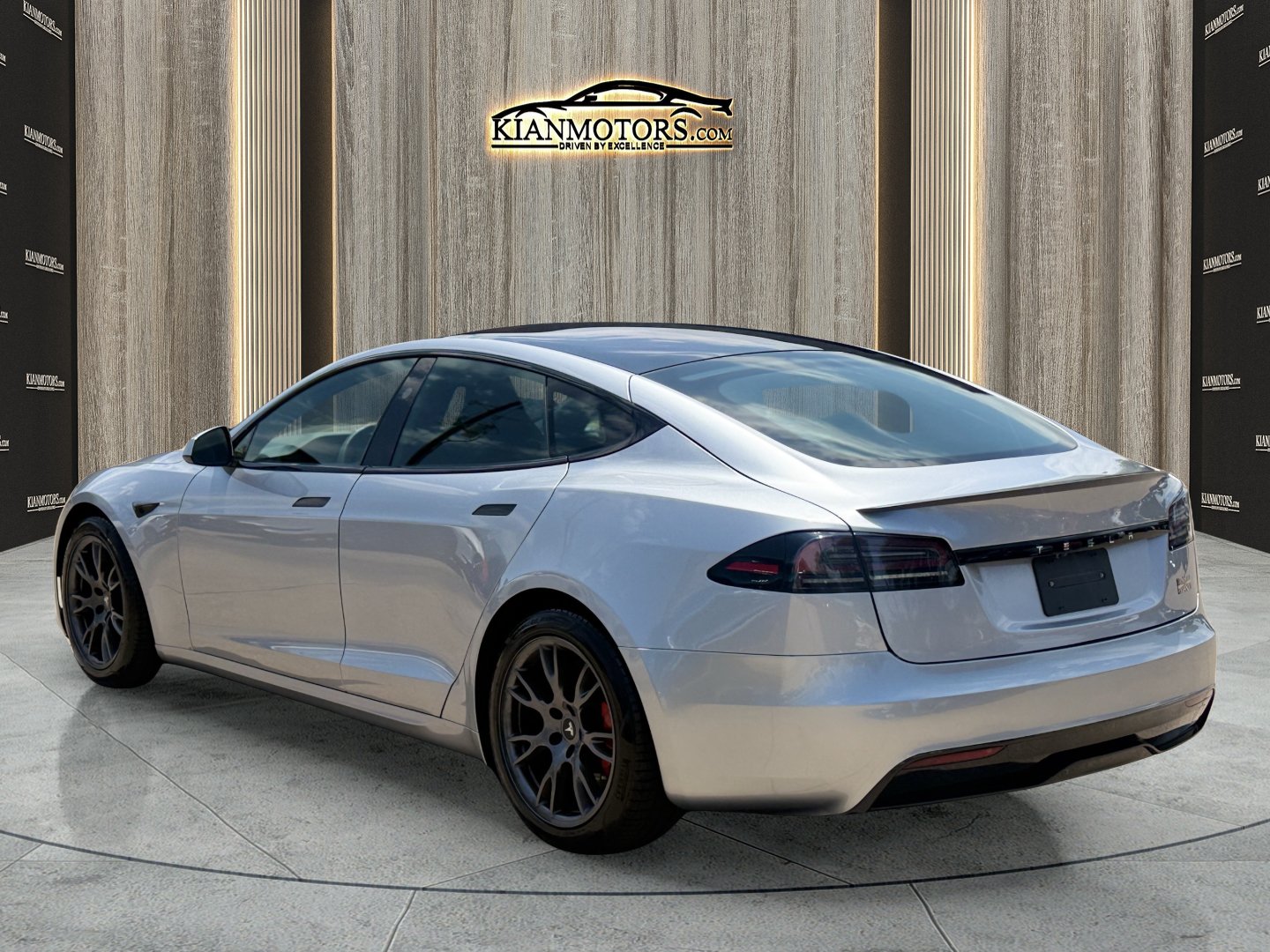 Used 2025 Tesla Model S Plaid AWD/4WD image 8