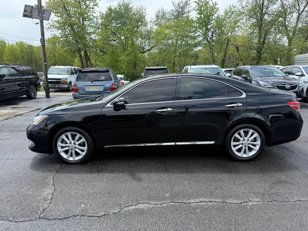 Used 2011 Lexus ES 350 image 4