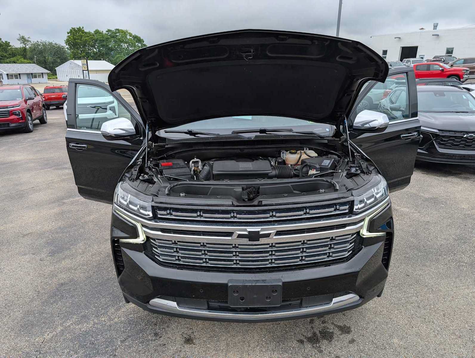 Used 2021 Chevrolet Tahoe Premier AWD/4WD image 14