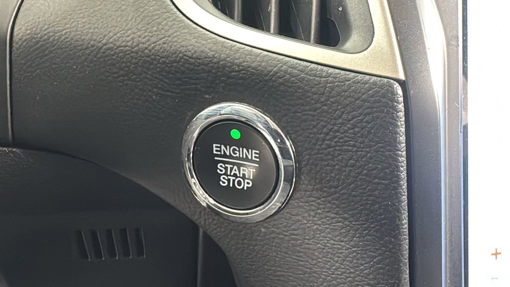 Used 2023 Ford Edge SEL image 23