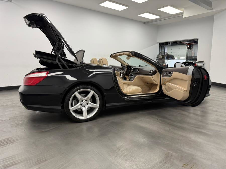 Used 2013 Mercedes-Benz SL 550 image 48