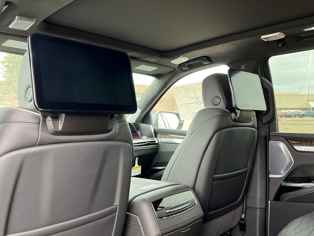 New 2026 Cadillac Escalade Platinum Sport w/ LPO, ONYX Package image 5