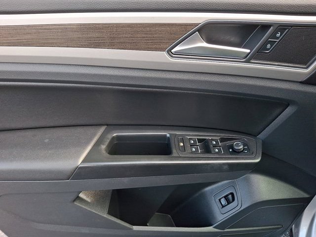 Used 2019 Volkswagen Atlas SE w/ Towing Package AWD/4WD image 17