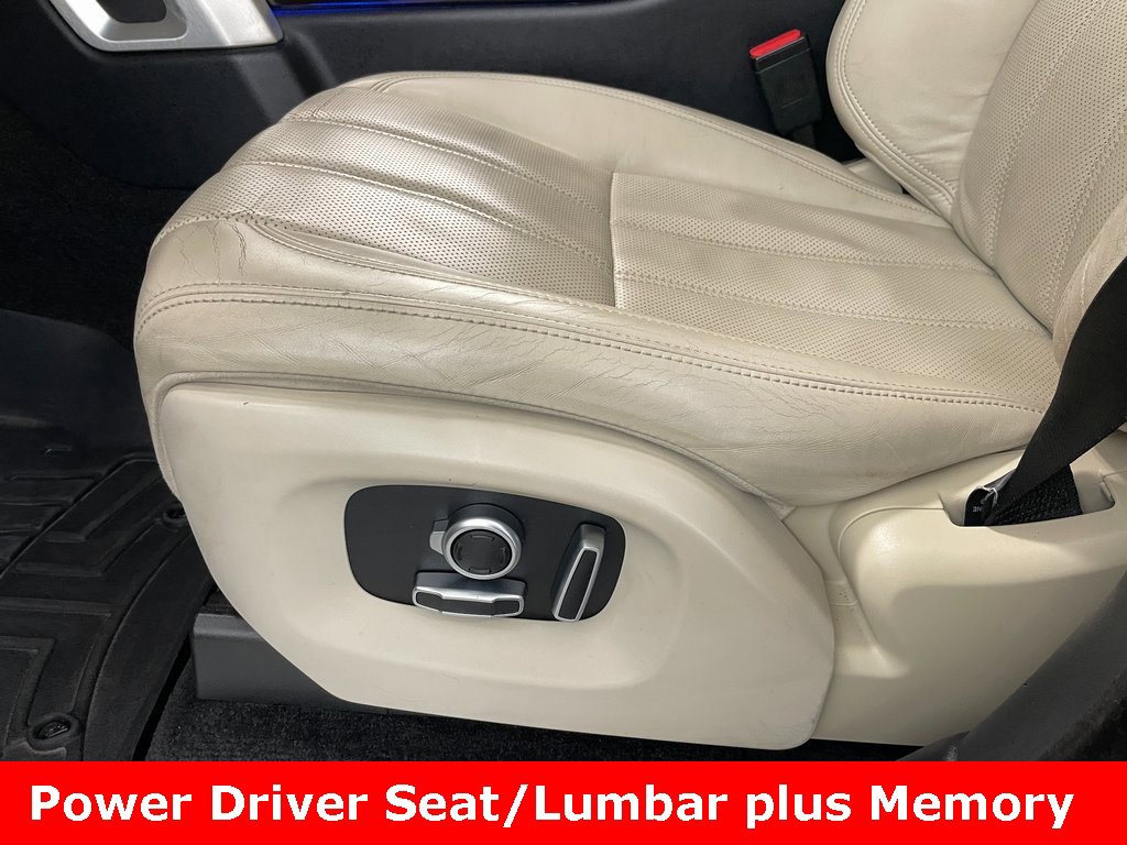 Used 2016 Land Rover Range Rover HSE image 12