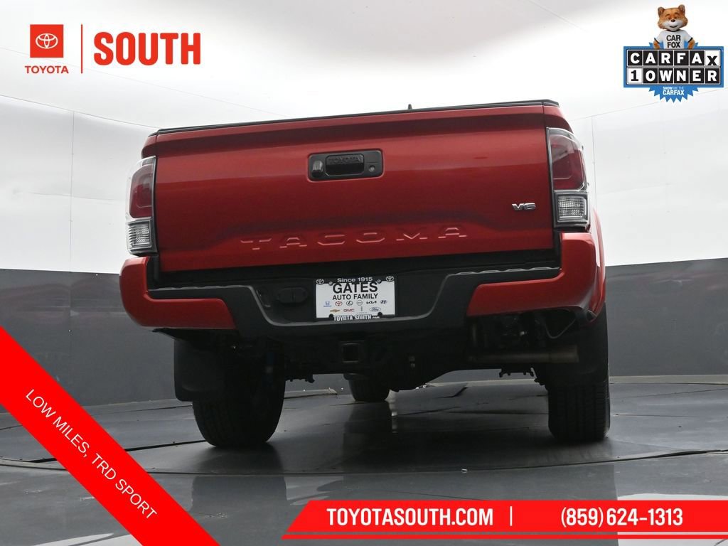 Used 2023 Toyota Tacoma TRD Sport AWD/4WD image 32