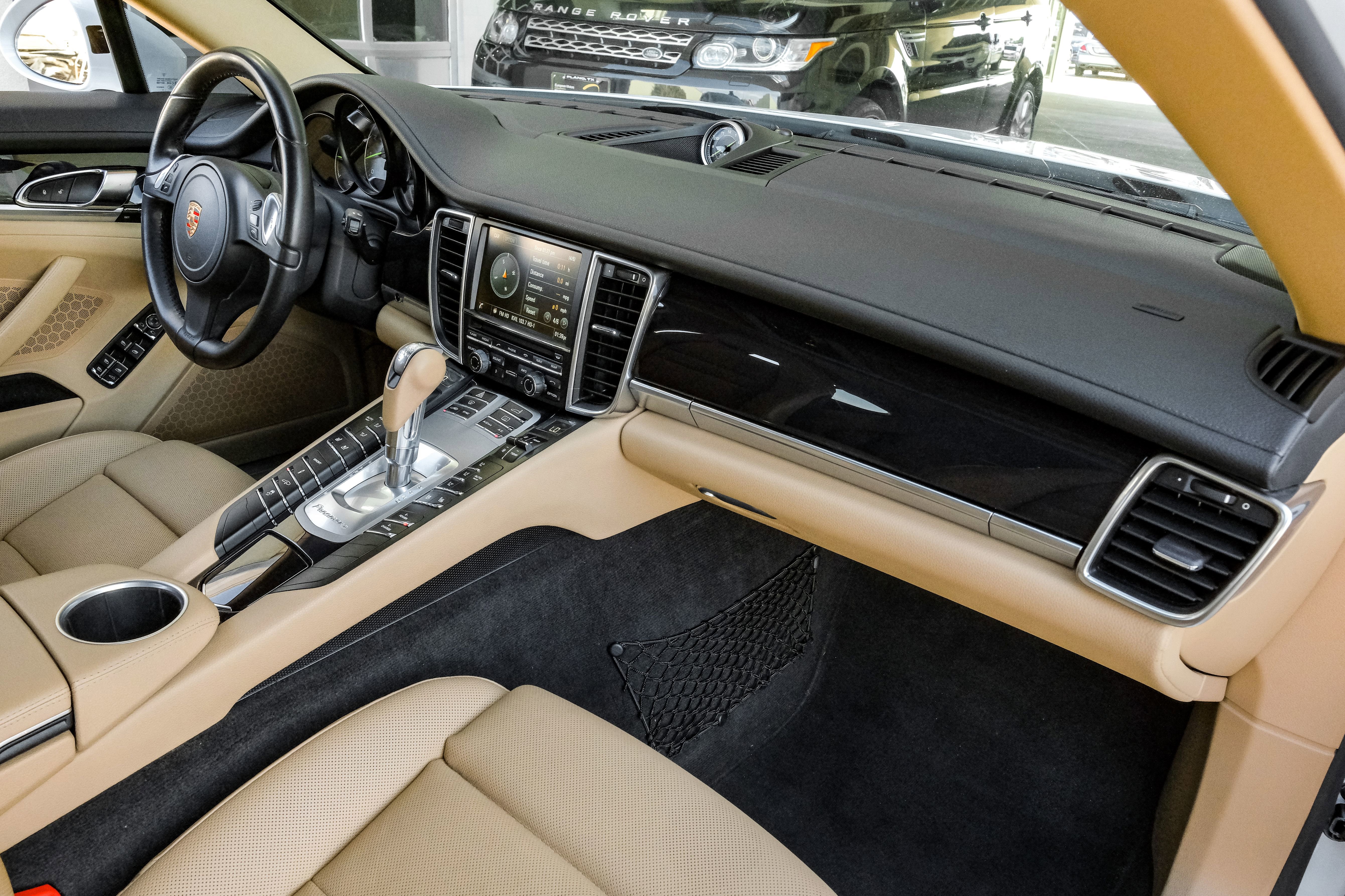 Used 2016 Porsche Panamera S w/ Premium Package Plus image 12