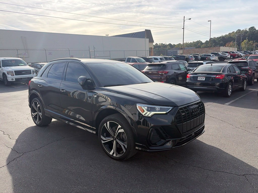 Used 2024 Audi Q3 2.0T Premium Plus AWD/4WD image 1