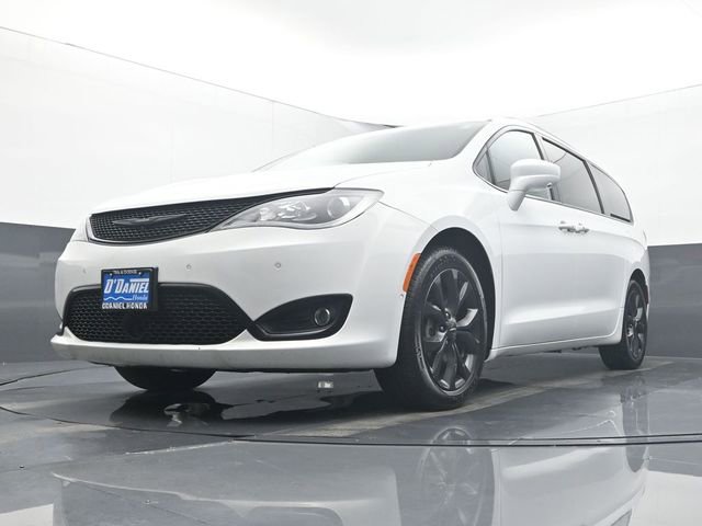Used 2019 Chrysler Pacifica Touring-L w/ Advanced Safetytec Group image 8