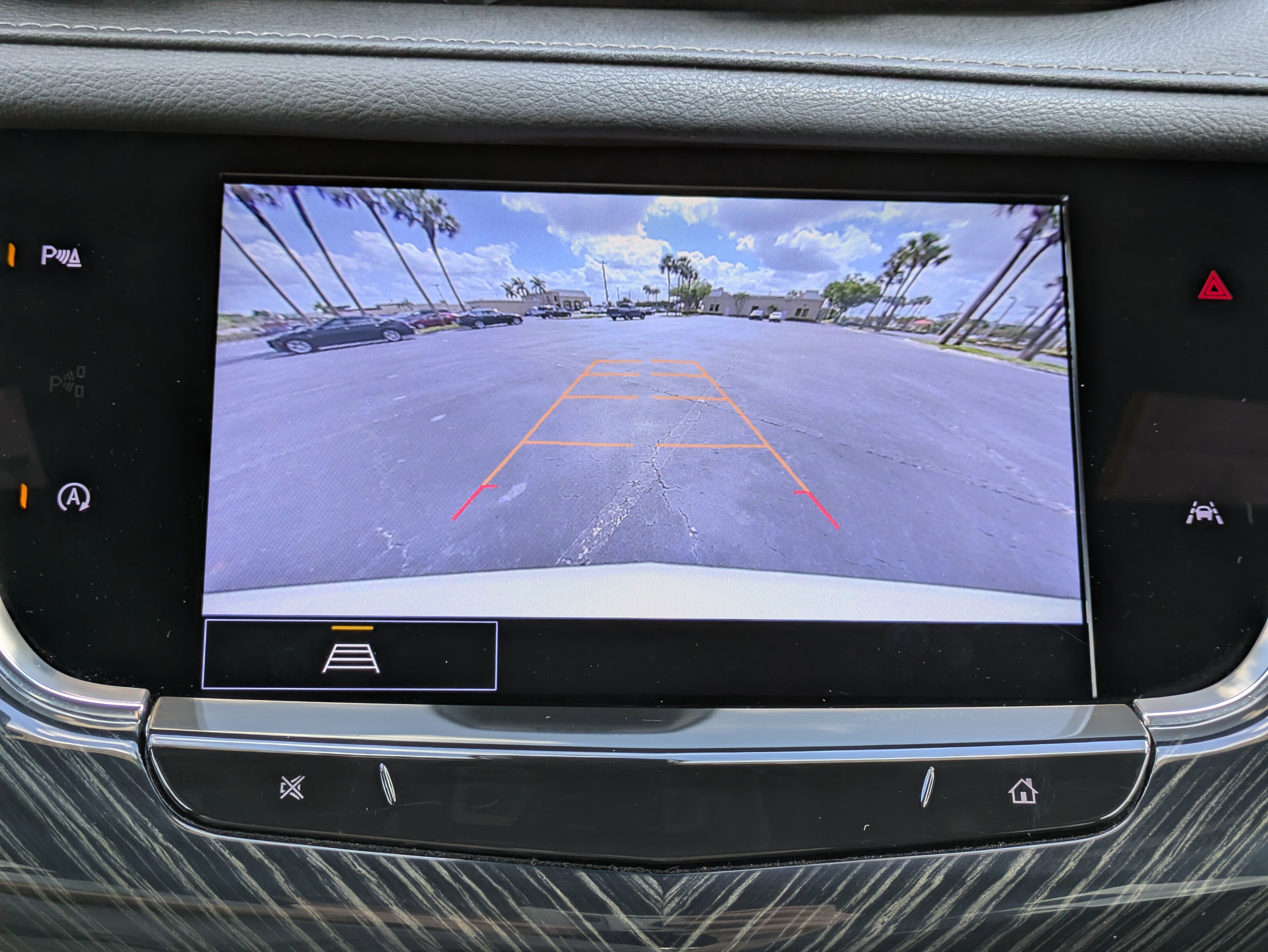 Certified 2024 Cadillac XT6 Premium Luxury w/ LPO, Floor Liner Package image 28