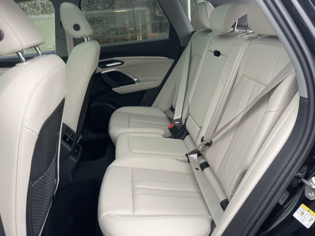 New 2025 Audi Q5 Premium image 24